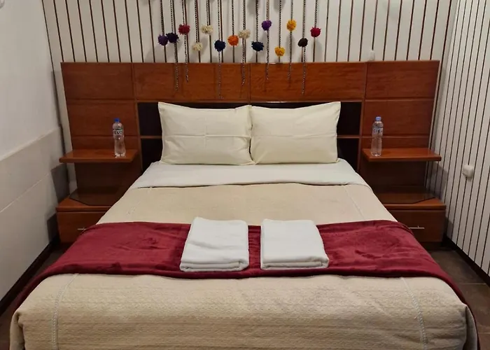 Maxi Hotel